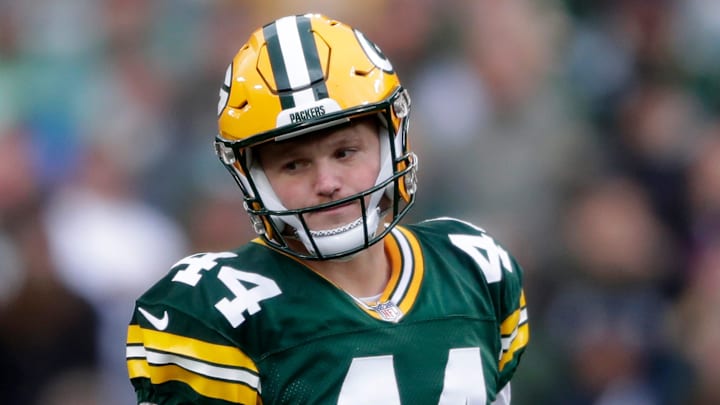 Green Bay Packers place kicker Brayden Narveson
