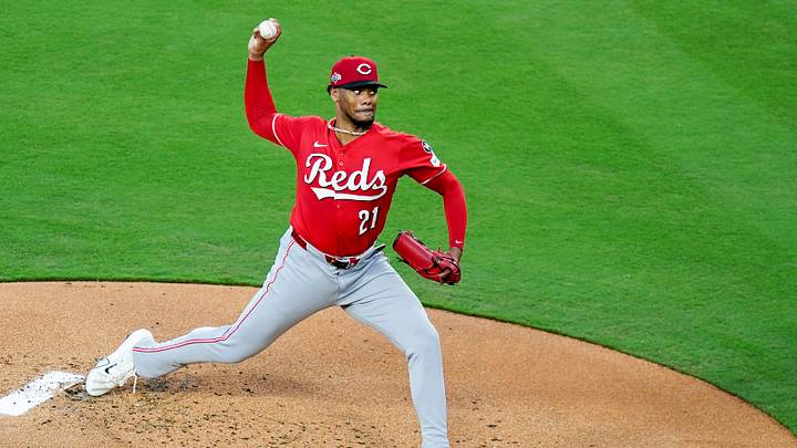 Cincinnati Reds starting pitcher Hunter Greene (21) delivers a pitch in the first inning of the MLB National League Wild Card Game 1 between the Cincinnati Reds and LA Dodgers, Tuesday, Sept. 30, 2025, at Dodger Stadium in Los Angeles, California. Cincinnati Reds starting pitcher Hunter Greene (21) delivers a pitch in the first inning of the MLB National League Wild Card Game 1 between the Cincinnati Reds and LA Dodgers, Tuesday, Sept. 30, 2025, at Dodger Stadium in Los Angeles, California.