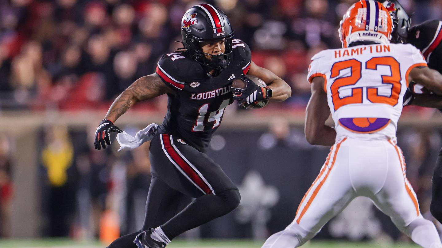 Louisville wide receiver depth takes another hit after latest transfer portal entry
