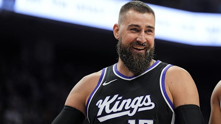 Phoenix Suns v Sacramento Kings