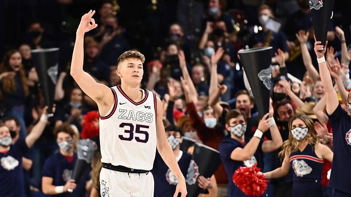 Dec 9, 2021; Spokane, Washington, USA; Gonzaga Bulldogs guard Will Graves (35) celebrates a three-pointer against the Merrimack Warriors in the second half at McCarthey Athletic Center. Gonzaga won 80-55 Dec 9, 2021; Spokane, Washington, USA; Gonzaga Bulldogs guard Will Graves (35) celebrates a three-pointer against the Merrimack Warriors in the second half at McCarthey Athletic Center. Gonzaga won 80-55