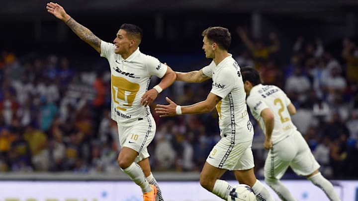 Dinneno es el gran goleador de Pumas