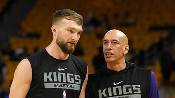 Kings Coach Defends Sabonis Bench Amid Trade Rumors