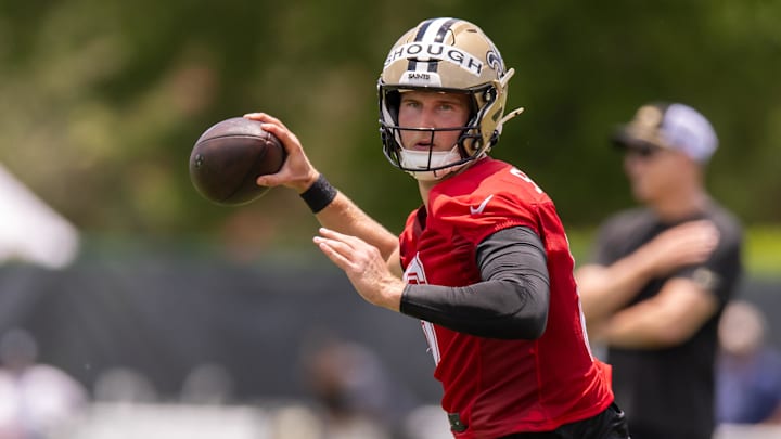 Jun 10, 2025; New Orleans, LA, USA; New Orleans Saints quarterback Tyler Shough (6) on passing drills during minicamp at Ochsner Sports Performance Center. Mandatory Credit: Stephen Lew-Imagn Images Jun 10, 2025; New Orleans, LA, USA; New Orleans Saints quarterback Tyler Shough (6) on passing drills during minicamp at Ochsner Sports Performance Center. Mandatory Credit: Stephen Lew-Imagn Images