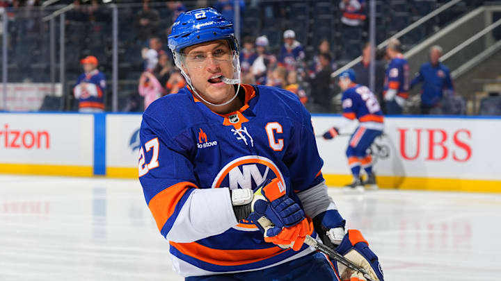 Toronto Maple Leafs v New York Islanders