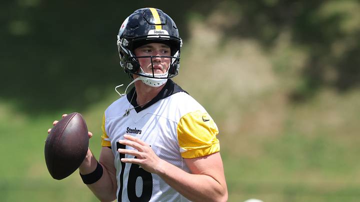 Jul 30, 2026; Latrobe, PA, USA; Pittsburgh Steelers quarterback Drew Allar (16) participates in training camp drills at Saint Vincent College. Mandatory Credit: Charles LeClaire-Imagn Images Jul 30, 2026; Latrobe, PA, USA; Pittsburgh Steelers quarterback Drew Allar (16) participates in training camp drills at Saint Vincent College. Mandatory Credit: Charles LeClaire-Imagn Images