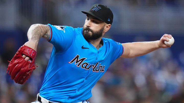 Tanner Scott llega al bullpen de los Padres 