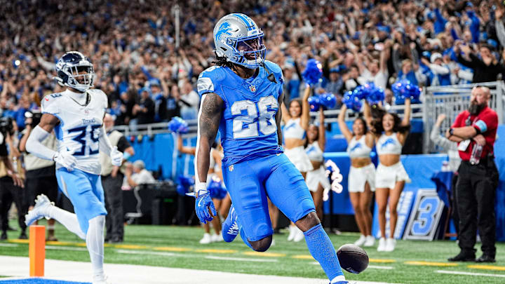 Detroit Lions running back Jahmyr Gibbs (26) runs for a touchdown against Tennessee Titans 