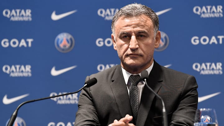 Le tacticien parisien s'est excusé auprès des supporters. Le tacticien parisien s'est excusé auprès des supporters.