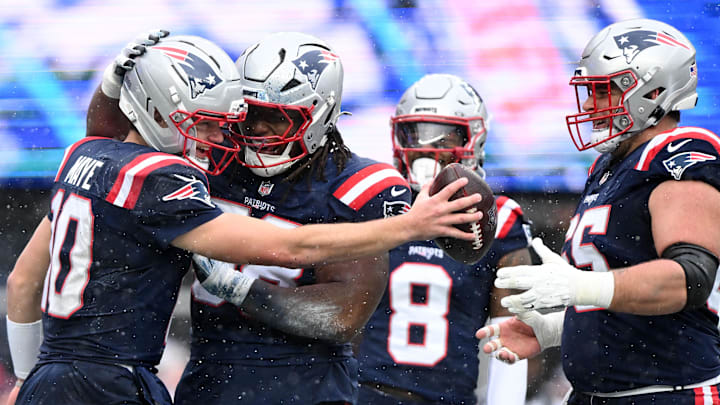 Bet on the Patriots as underdogs against the Ravens in the Week 16 edition of Sunday Night Football.