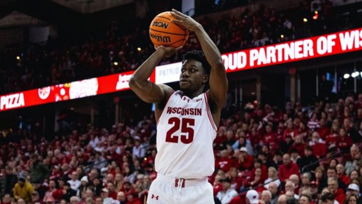 Wisconsin junior John Blackwell scored eight points in the first half, helping the Badgers take a 51-29 lead over Rutgers at halftime.