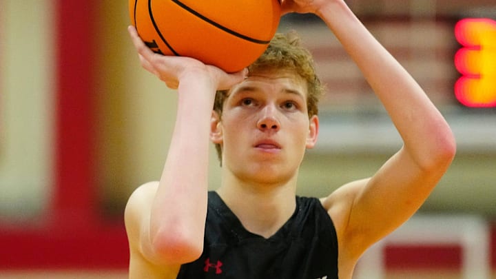Scottsdale Christian guard Jacob Webber (3) shoots a free throw 