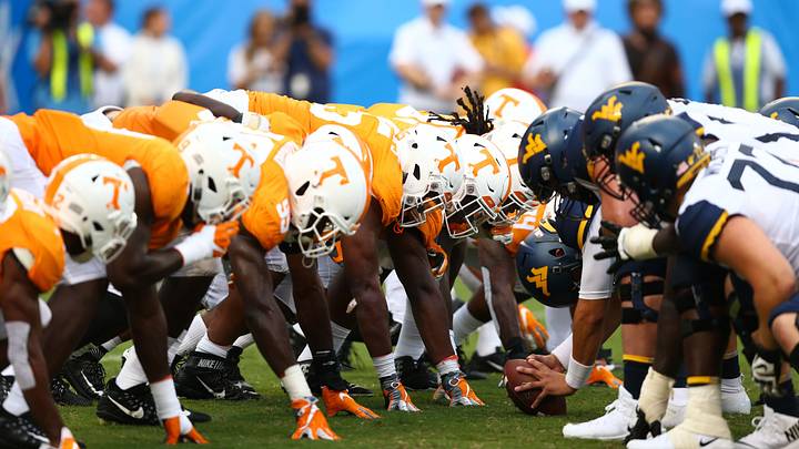 Sep 1, 2018; Charlotte, NC, USA; The Tennessee Volunteers defense lins up against West Virginia Mountaineers in the second half at Bank of America Stadium. Mandatory Credit: Jeremy Brevard-USA TODAY Sports Sep 1, 2018; Charlotte, NC, USA; The Tennessee Volunteers defense lins up against West Virginia Mountaineers in the second half at Bank of America Stadium. Mandatory Credit: Jeremy Brevard-USA TODAY Sports