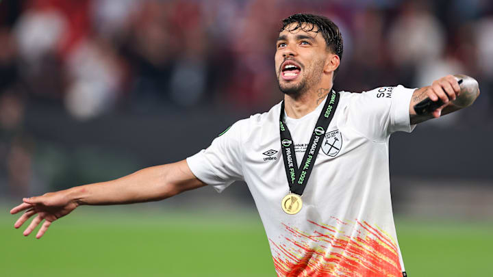 Brasileiro contribuiu para título da Conference League