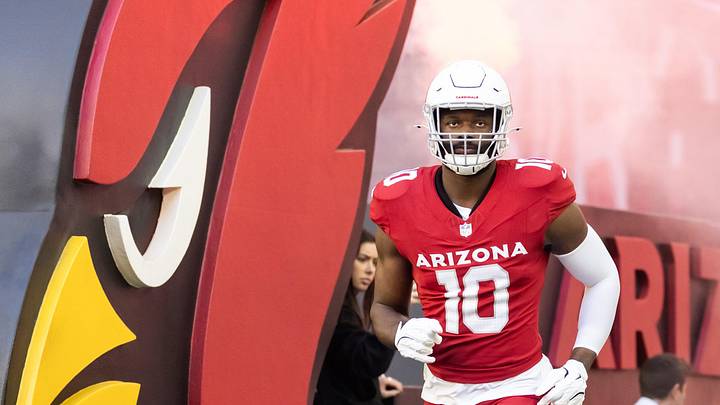 Dec 7, 2025; Glendale, Arizona, USA; Arizona Cardinals linebacker Josh Sweat (10) against the Los Angeles Rams at State Farm Stadium. Mandatory Credit: Mark J. Rebilas-Imagn Images Dec 7, 2025; Glendale, Arizona, USA; Arizona Cardinals linebacker Josh Sweat (10) against the Los Angeles Rams at State Farm Stadium. Mandatory Credit: Mark J. Rebilas-Imagn Images