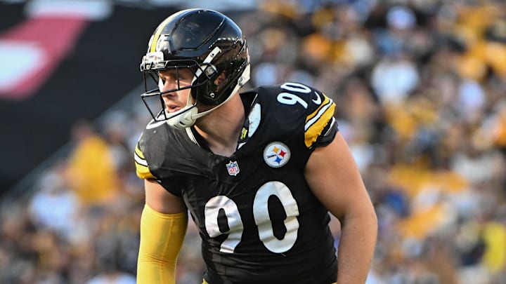 Nov 2, 2025; Pittsburgh, Pennsylvania, USA;  Pittsburgh Steelers linebacker T.J. Watt (90) lines up against the Indianapolis Colts during the first half at Acrisure Stadium. Mandatory Credit: Barry Reeger-Imagn Images