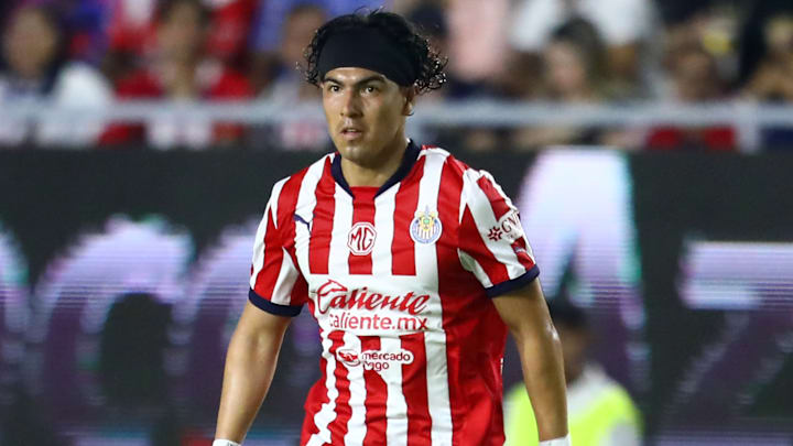 Erick Gutiérrez volvió a la titularidad tras recuperarse de sus lesiones