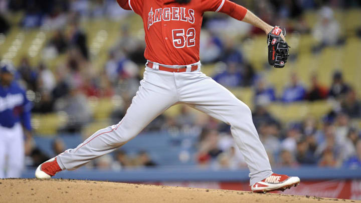March 26, 2018; Los Angeles, CA, USA; Los Angeles Angels starting pitcher Matt Shoemaker (52) throws