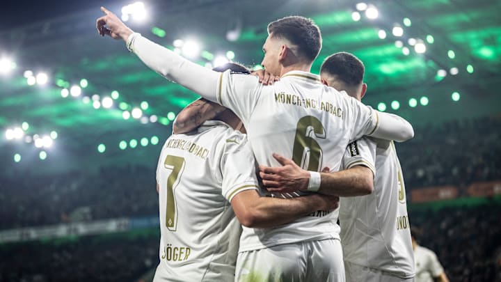 Die Gladbach-Stars Kevin Stöger und Yannik Engelhardt fiebern dem Duell mit Eintracht Frankfurt entgegen