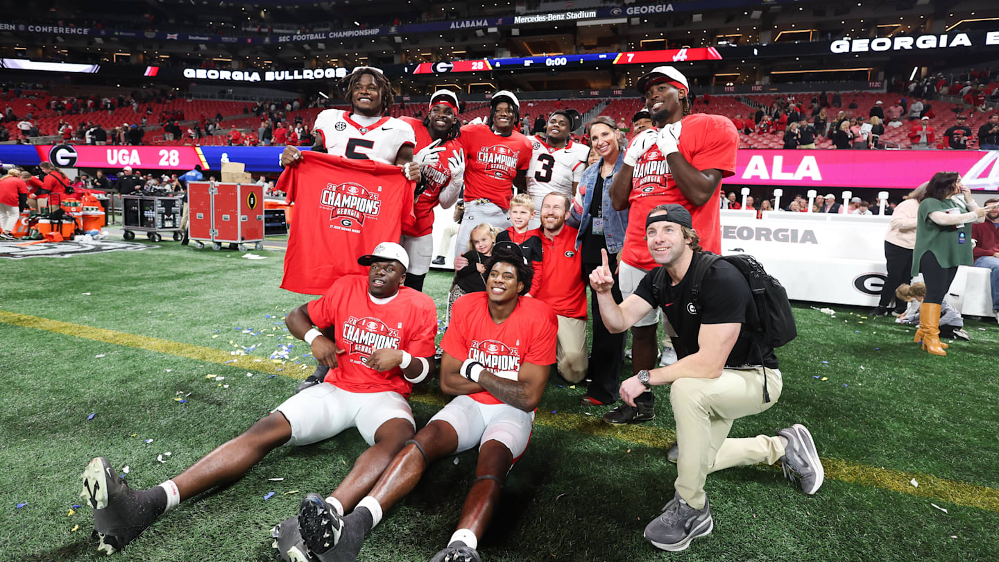 College Football Analyst Proclaims the Georgia Bulldogs Will Win the SEC Championship