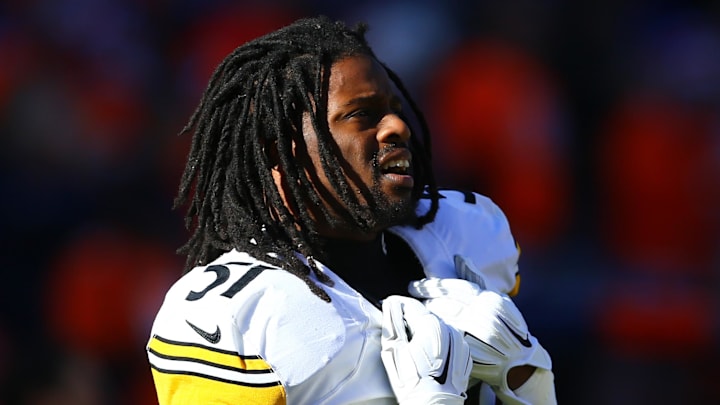 Jan 17, 2016; Denver, CO, USA; Pittsburgh Steelers linebacker Sean Spence (51) against the Denver Broncos during the AFC Divisional round playoff game at Sports Authority Field at Mile High. Mandatory Credit: Mark J. Rebilas-Imagn Images