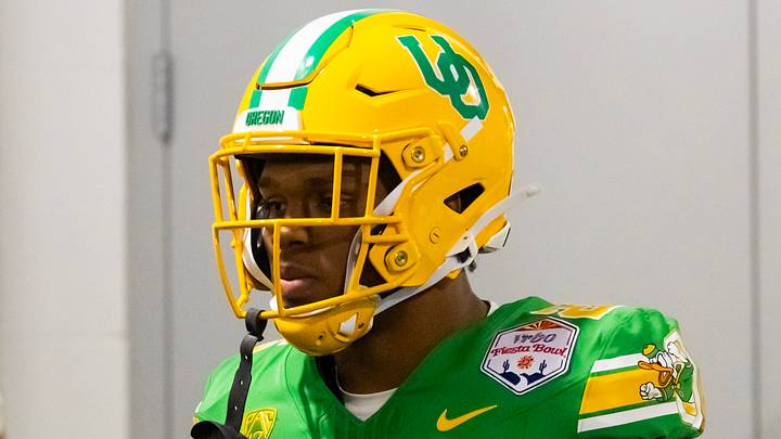 Jan 1, 2024; Glendale, AZ, USA; Oregon Ducks linebacker Devon Jackson (26) against the Liberty Flames during the 2024 Fiesta Bowl at State Farm Stadium. Mandatory Credit: Mark J. Rebilas-USA TODAY Sports