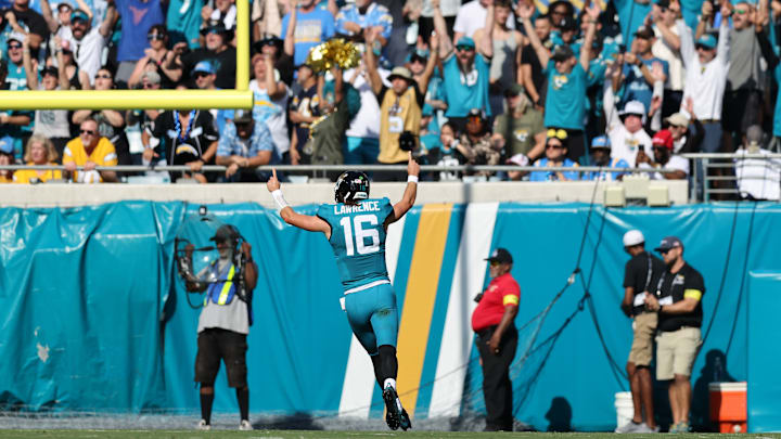 Los Angeles Chargers v Jacksonville Jaguars - NFL 2025 Los Angeles Chargers v Jacksonville Jaguars - NFL 2025