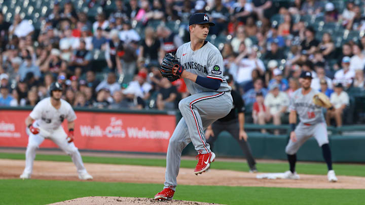 Minnesota Twins v Chicago White Sox Minnesota Twins v Chicago White Sox