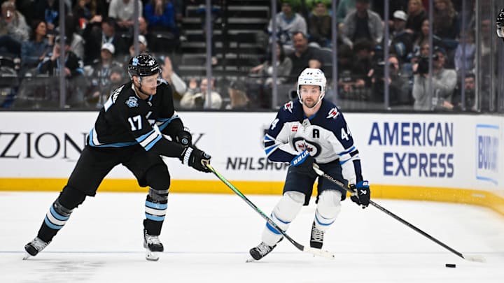 Winnipeg Jets v Utah Hockey Club