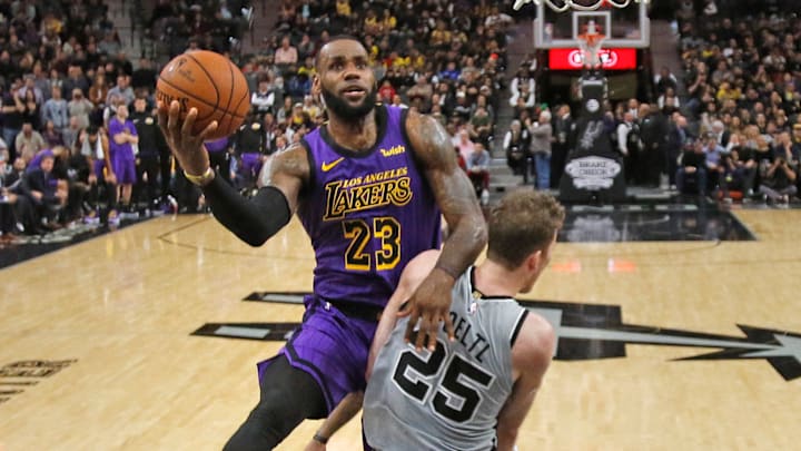 LeBron viene de anotar 56 puntos