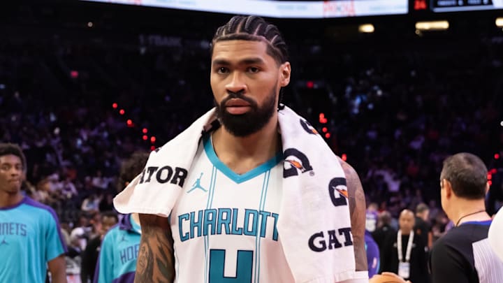 Jan 12, 2025; Phoenix, Arizona, USA; Charlotte Hornets center Nick Richards (4) against the Phoenix Suns at Footprint Center. Mandatory Credit: Mark J. Rebilas-Imagn Images