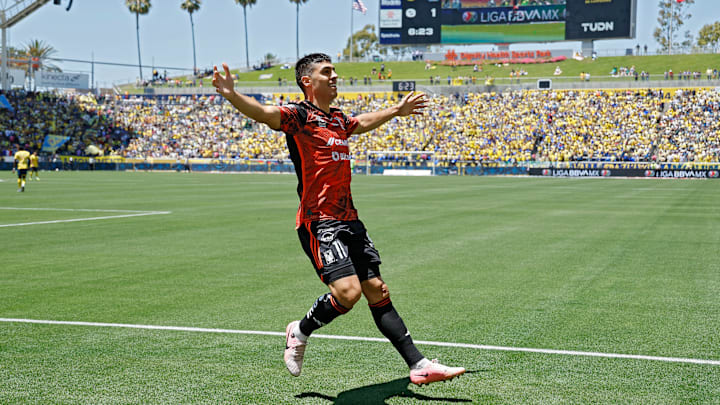 Club America v Tigres - Campeon de Campeones Trophy Club America v Tigres - Campeon de Campeones Trophy