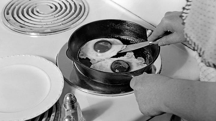 1940s 1950s WOMAN HANDS... 1940s 1950s WOMAN HANDS...