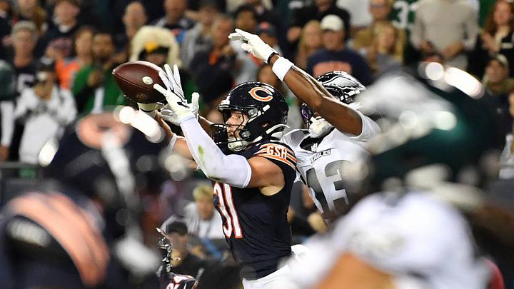 Sep 28, 2026; Chicago, Illinois, USA; Chicago Bears safety Dillon Thieneman (31) intercepts the ball against Philadelphia Eagles wide receiver Dontayvion Wicks (13) during the first half at Soldier Field. Mandatory Credit: Patrick Gorski-Imagn Images Sep 28, 2026; Chicago, Illinois, USA; Chicago Bears safety Dillon Thieneman (31) intercepts the ball against Philadelphia Eagles wide receiver Dontayvion Wicks (13) during the first half at Soldier Field. Mandatory Credit: Patrick Gorski-Imagn Images