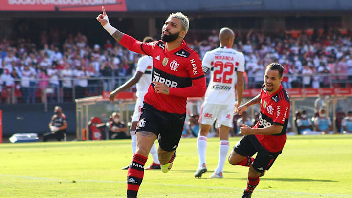 Gabi abriu o placar do jogo aos 23 segundos