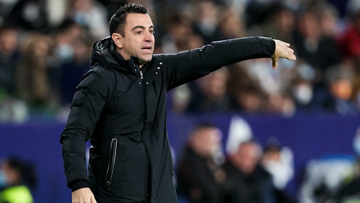 O Barcelona de Xavi Hernández busca chegar às semifinais da Europa League. O Barcelona de Xavi Hernández busca chegar às semifinais da Europa League.