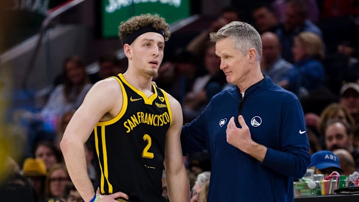 Feb 14, 2024; San Francisco, California, USA; Golden State Warriors head coach Steve Kerr talks to guard Brandin Podziemski (2) during the second half of the game against the LA Clippers at Chase Center. Mandatory Credit: John Hefti-Imagn Images Feb 14, 2024; San Francisco, California, USA; Golden State Warriors head coach Steve Kerr talks to guard Brandin Podziemski (2) during the second half of the game against the LA Clippers at Chase Center. Mandatory Credit: John Hefti-Imagn Images