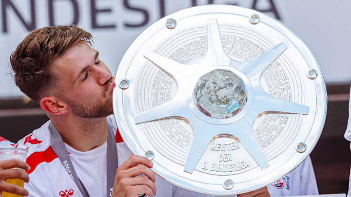 Wer wird Effzeh-Nachfolger als Zweitliga-Meister 25/26? Wer wird Effzeh-Nachfolger als Zweitliga-Meister 25/26?