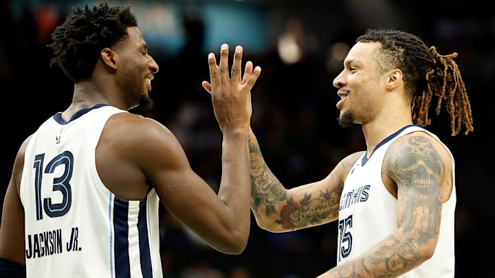 Memphis Grizzlies v Milwaukee Bucks