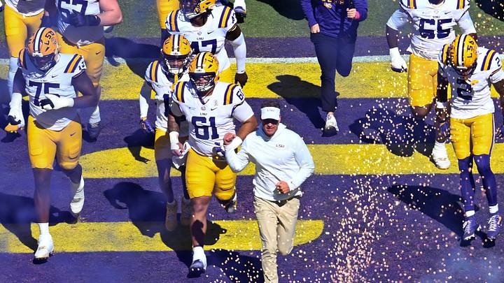 Tigers Head Coach Lane Kiffin, The LSU Tigers take on the Mississippi State Bulldogs. October 17, 2026; Baton Rouge, LA, USA; at Tiger Stadium. Tigers Head Coach Lane Kiffin, The LSU Tigers take on the Mississippi State Bulldogs. October 17, 2026; Baton Rouge, LA, USA; at Tiger Stadium.