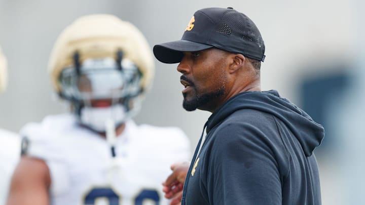 Notre Dame defensive line coach Al Washington runs drills during a football practice at Irish Athletic Center on Thursday, July 31, 2025, in South Bend.