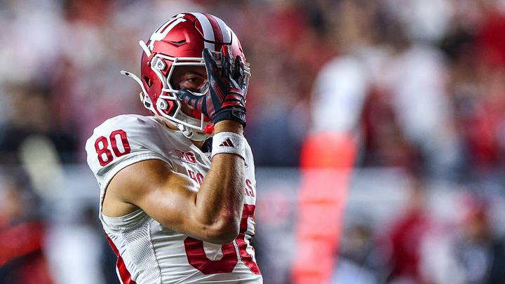 Oct 3, 2026; Piscataway, New Jersey, USA; Indiana Hoosiers wide receiver Charlie Becker (80) celebrates after a touchdown reception against the Rutgers Scarlet Knights during the second half at SHI Stadium. Mandatory Credit: Vincent Carchietta-Imagn Images Oct 3, 2026; Piscataway, New Jersey, USA; Indiana Hoosiers wide receiver Charlie Becker (80) celebrates after a touchdown reception against the Rutgers Scarlet Knights during the second half at SHI Stadium. Mandatory Credit: Vincent Carchietta-Imagn Images