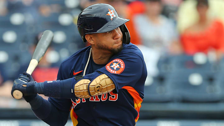 Yulieski Gurriel voló la cerca por segundo juego seguido con los Astros