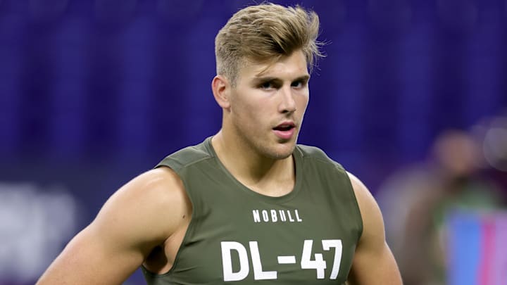 Steelers, Lukas Van Ness