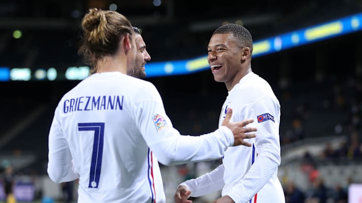 La France devrait dévoiler un nouveau maillot symbolique.