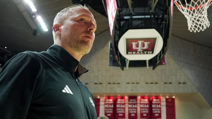 Nov 25, 2025; Bloomington, Indiana, USA; Indiana Hoosiers head coach Darian Devries walks on the court after the game against the Kansas State Wildcats at Simon Skjodt Assembly Hall. Mandatory Credit: Robert Goddin-Imagn Images