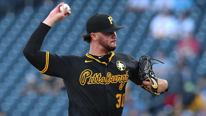 Aug 18, 2025; Pittsburgh, Pennsylvania, USA; Pittsburgh Pirates starting pitcher Paul Skenes (30) delivers a pitch against the Toronto Blue Jays during the first inning at PNC Park. Mandatory Credit: Charles LeClaire-Imagn Images Aug 18, 2025; Pittsburgh, Pennsylvania, USA; Pittsburgh Pirates starting pitcher Paul Skenes (30) delivers a pitch against the Toronto Blue Jays during the first inning at PNC Park. Mandatory Credit: Charles LeClaire-Imagn Images