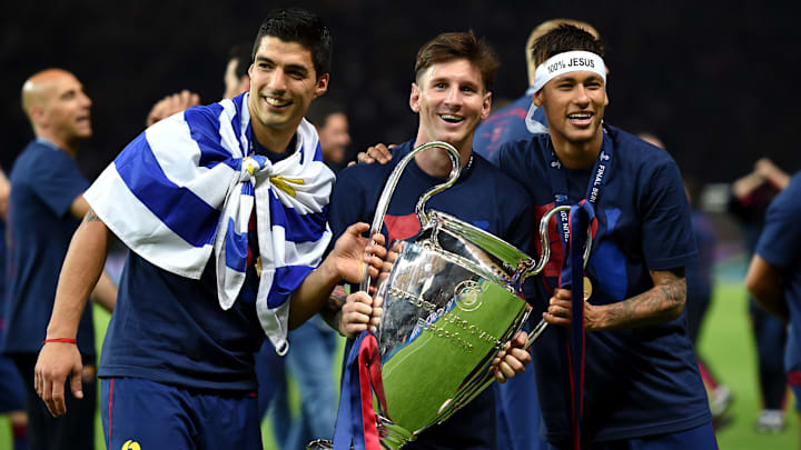 Luis Suárez, Lionel Messi y Neymar, tras ganar la Champions League de 2015