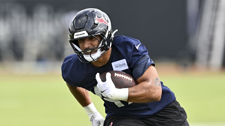 Jun 10, 2025; Houston, TX, USA; Houston Texans fullback Jakob Johnson (43) participates in a drill during an NFL football minicamp at NRG Stadium. Mandatory Credit: Maria Lysaker-Imagn Images 
