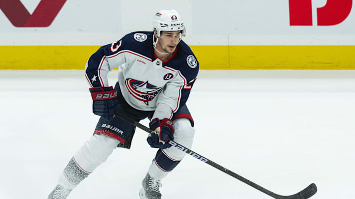 Mar 29, 2025; Ottawa, Ontario, CAN; Columbus Blue Jackets center Sean Monahan (23) controls the puck in the third period against the Ottawa Senators at the Canadian Tire Centre. Mandatory Credit: Marc DesRosiers-Imagn Images Mar 29, 2025; Ottawa, Ontario, CAN; Columbus Blue Jackets center Sean Monahan (23) controls the puck in the third period against the Ottawa Senators at the Canadian Tire Centre. Mandatory Credit: Marc DesRosiers-Imagn Images